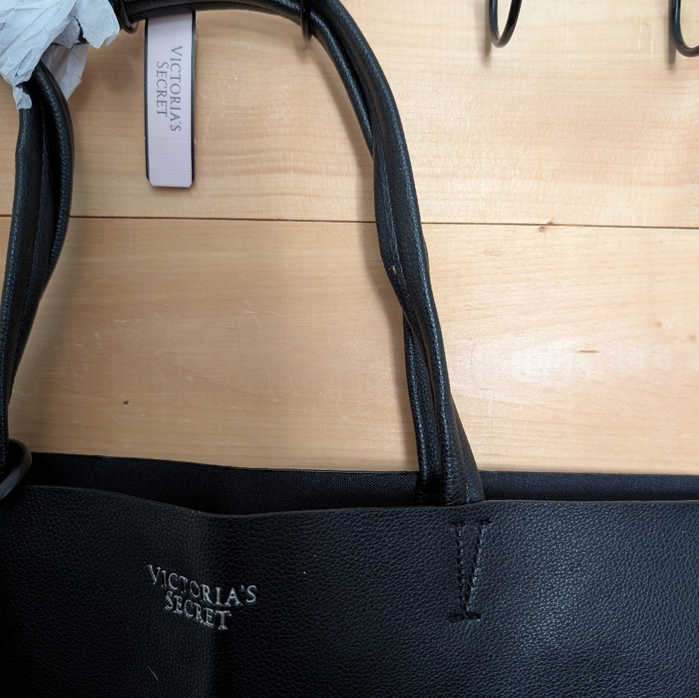 Victoria's Secret Shimmering Big Black Tote With Tassle.With Smaller Sequin Bag - Picture 3 of 5